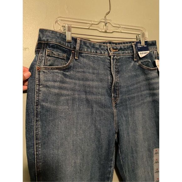 Old Navy Light Wash High Rise Vintage Flare Crop Jeans Size 14 NWT - Picture 3 of 5